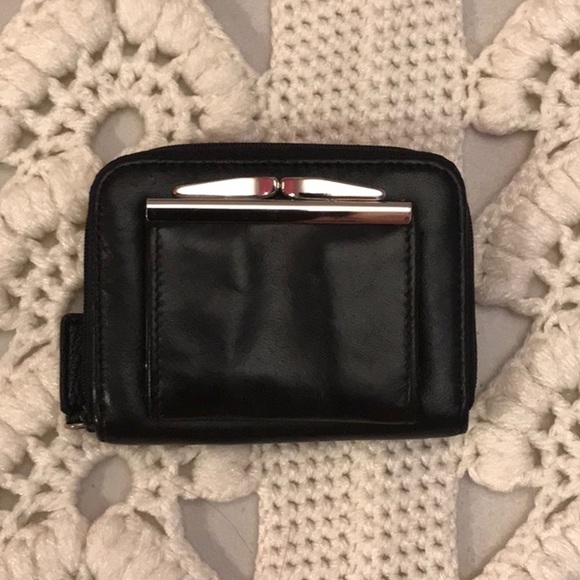 Wilson’s Leather Coin Purse - Picture 6 of 10